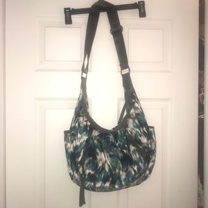 Simply Vera Wang shoulder bag
